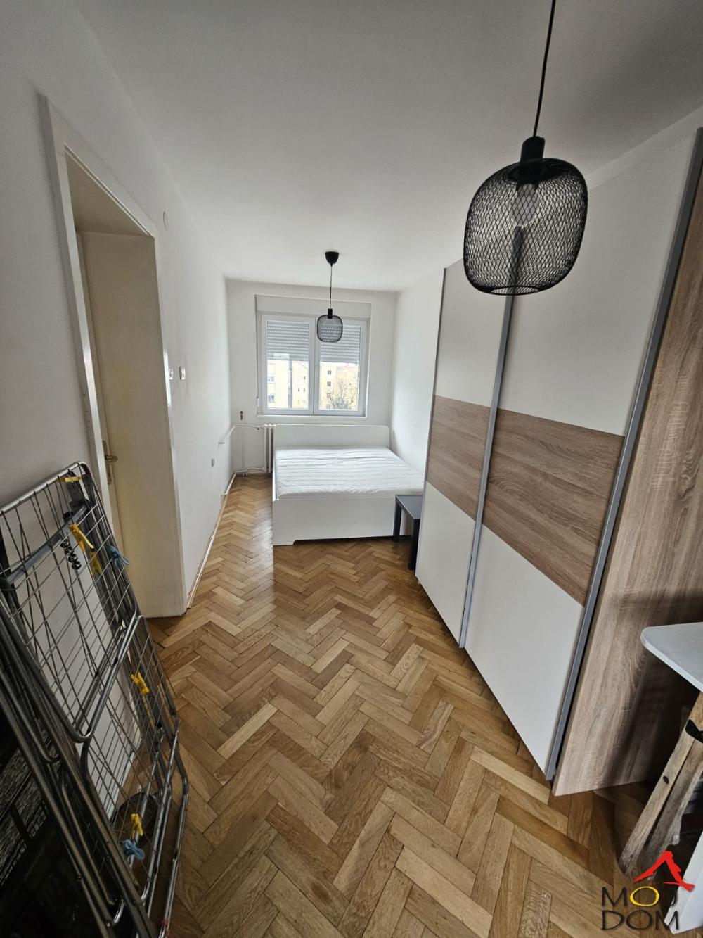 Slika 4 - Stan,NOVI SAD,STARI GRAD,kv: 48, € 206000, ID: 1031787