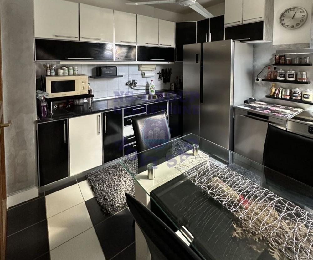 Slika 9 - Odličan trosoban stan na N. Detelinari