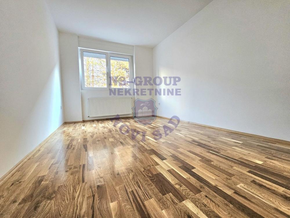 Slika 7 - Dvosoban, 43m2, Adamovićevo naselje Novi Sad, sa terasom