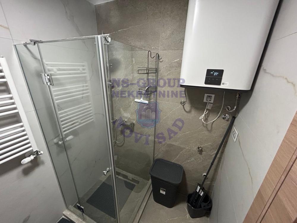 Slika 5 - Jednosoban, 24m2, Novi Sad centar Novi Sad, ima lift