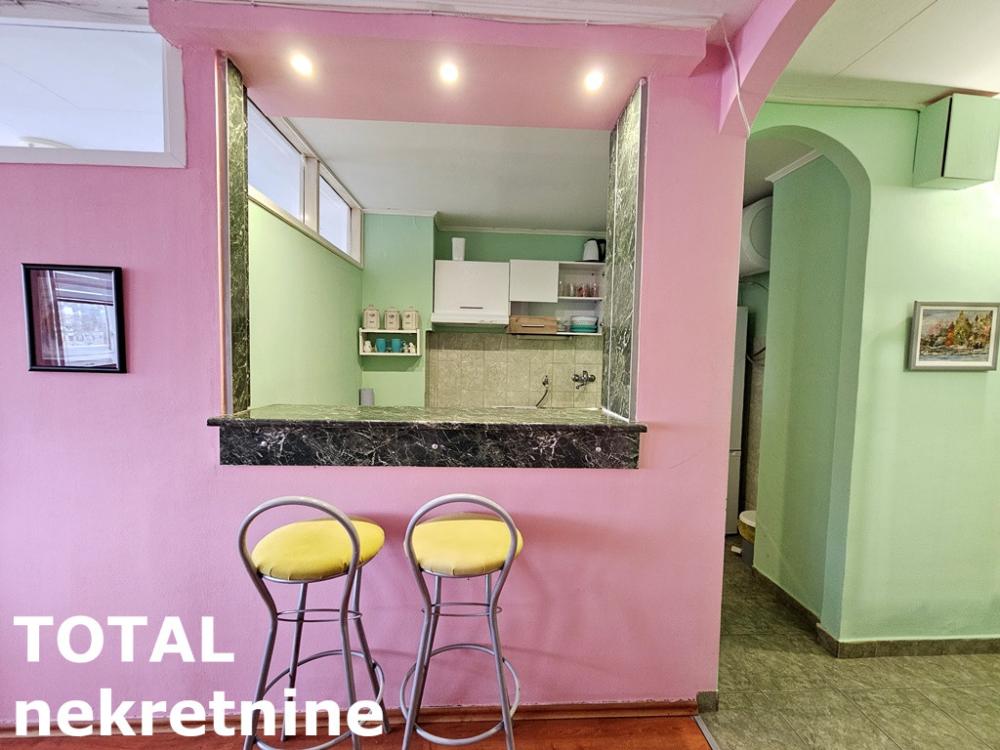 Slika 4 - Stan,NOVI SAD,LIMAN 2,kv: 56.00, € 168000, ID: 1102336