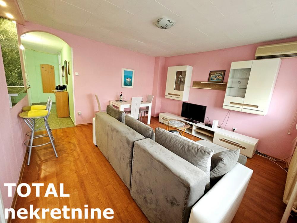 Slika 11 - Stan,NOVI SAD,LIMAN 2,kv: 56.00, € 168000, ID: 1102336