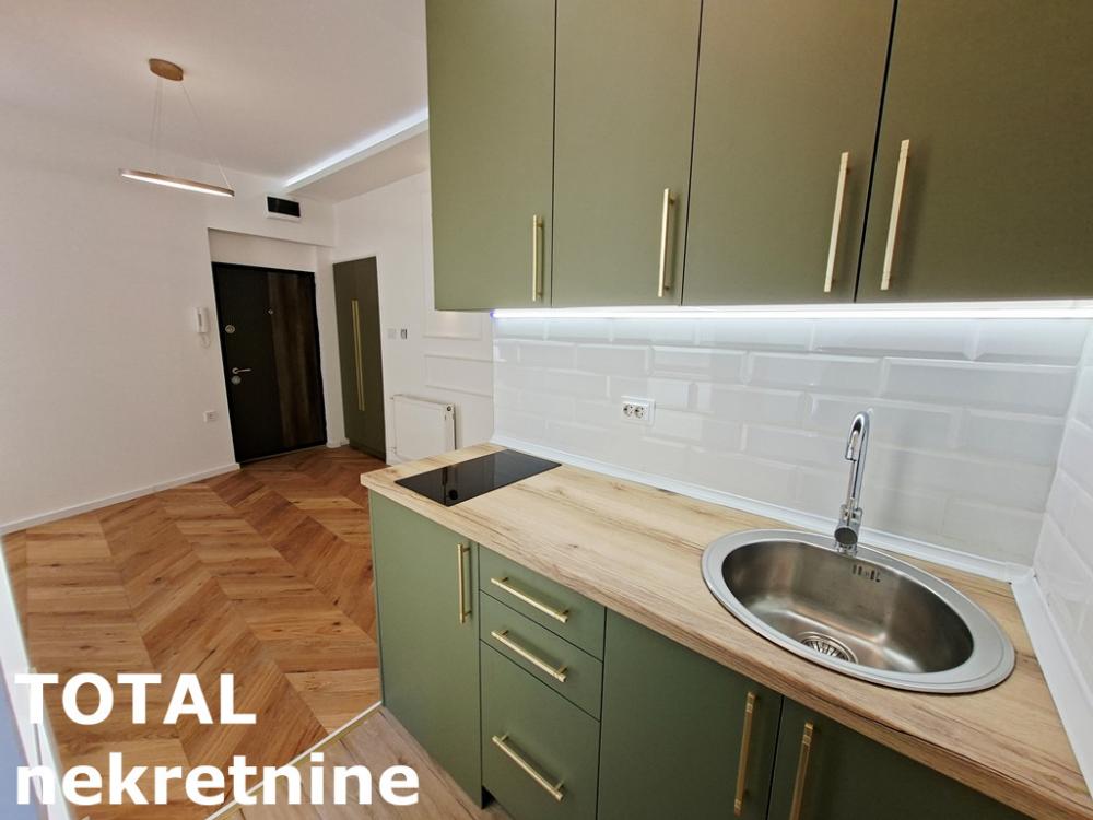 Slika 2 - Stan,NOVI SAD,CENTAR,kv: 21.00, € 90000, ID: 1101959