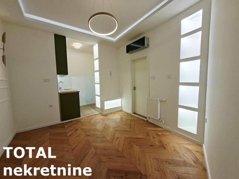 Slika 1 - Stan,NOVI SAD,CENTAR,kv: 21.00, € 90000, ID: 1101959