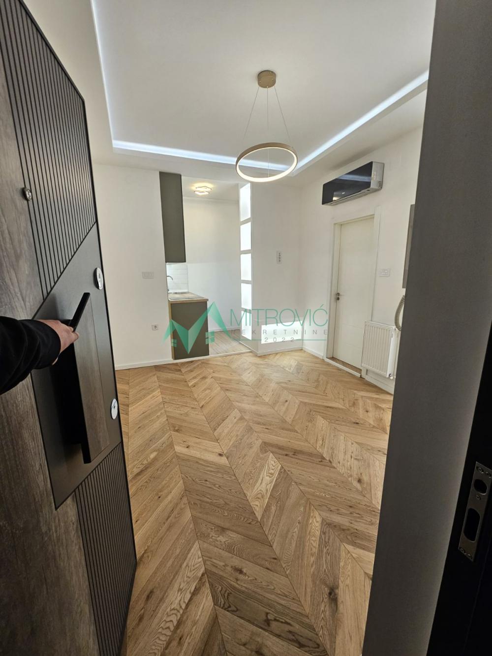 Slika 4 - Centar-kej odlična kompletno renovirana garsonjera  