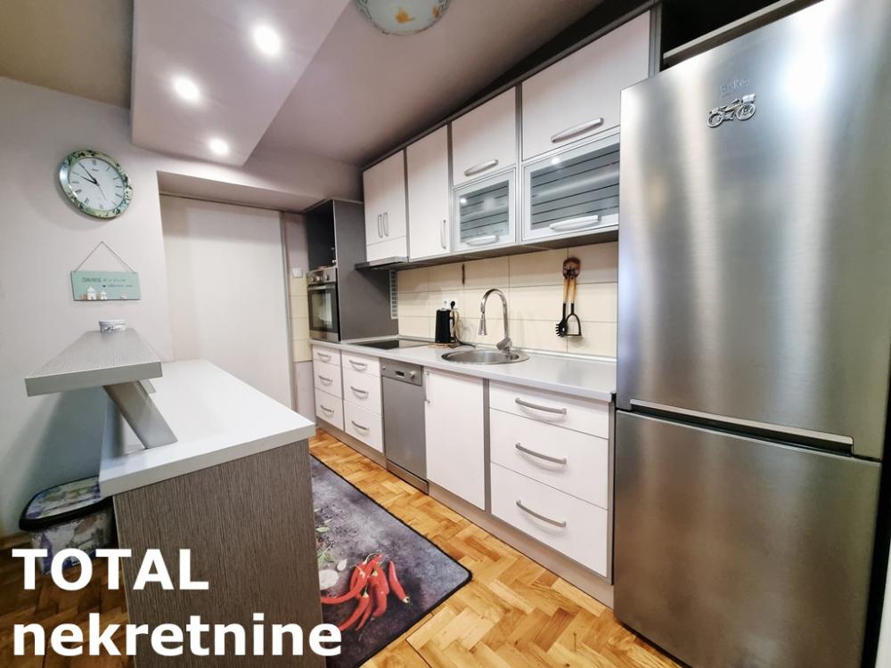 Slika 1 - Stan,NOVI SAD,BULEVAR EVROPE,kv: 75.00, € 138000, ID: 1102330