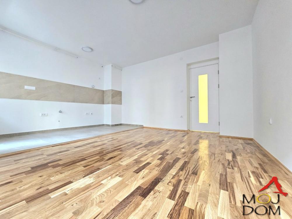 Slika 2 - Stan,NOVI SAD,ADAMOVIĆEVO NASELJE,kv: 43, € 126000, ID: 1031918