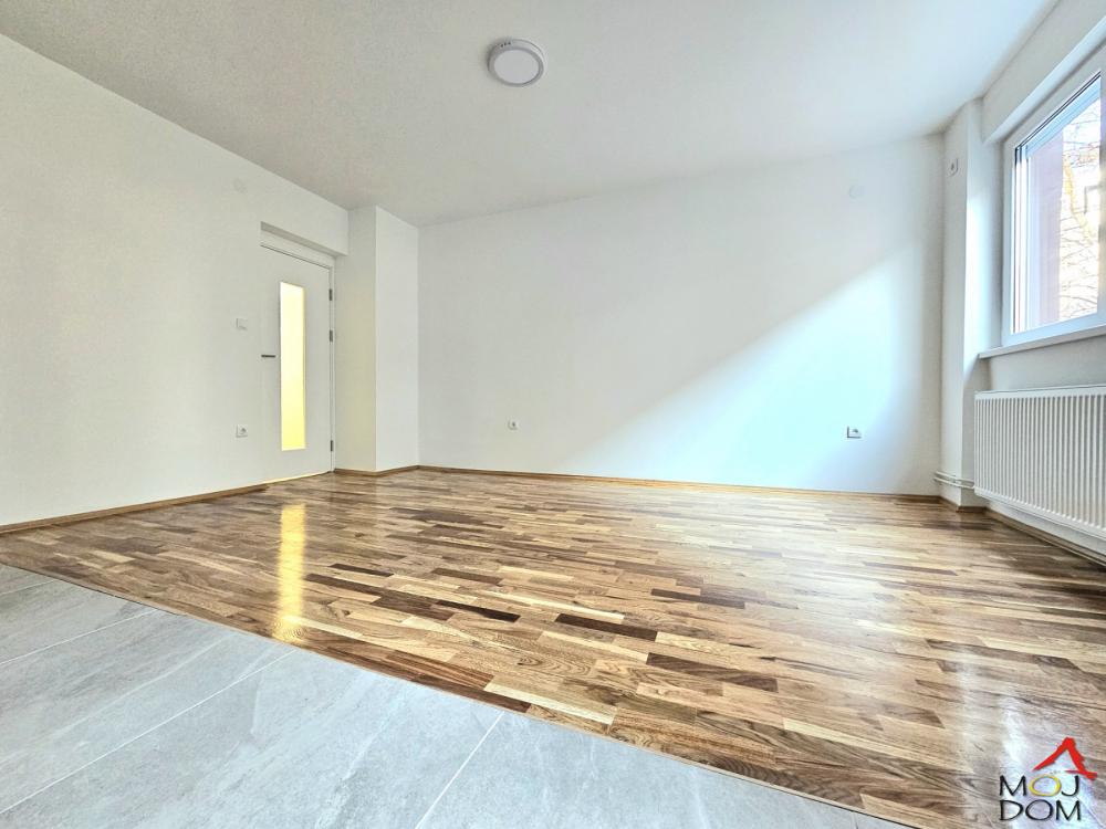 Slika 1 - Stan,NOVI SAD,ADAMOVIĆEVO NASELJE,kv: 43, € 126000, ID: 1031918