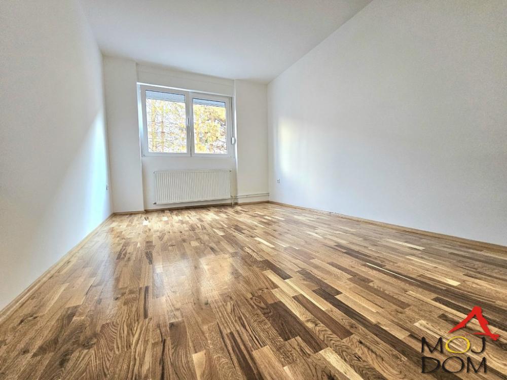 Slika 3 - Stan,NOVI SAD,ADAMOVIĆEVO NASELJE,kv: 43, € 126000, ID: 1031918