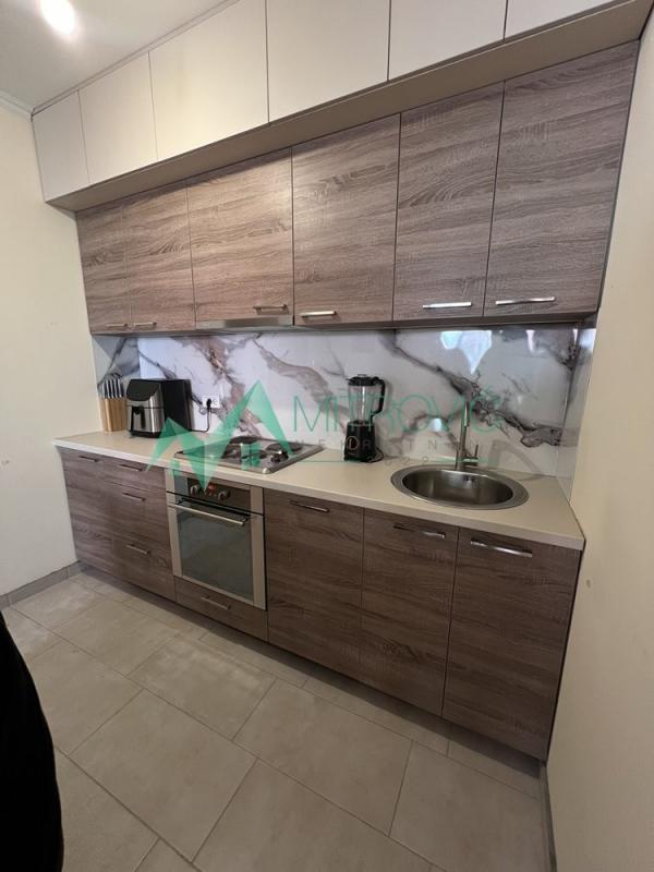 Slika 7 - Novi Sad, Nova Detelinara - Svetao, dobro organizovan trosoban stan sa parking mestom! 