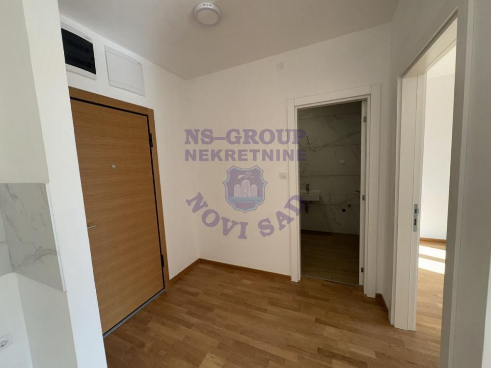 Slika 6 - Dvosoban, 42m2, Telep Novi Sad, sa terasom, ima lift