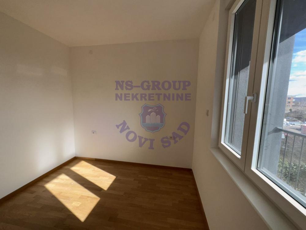 Slika 3 - Dvosoban, 42m2, Telep Novi Sad, sa terasom, ima lift