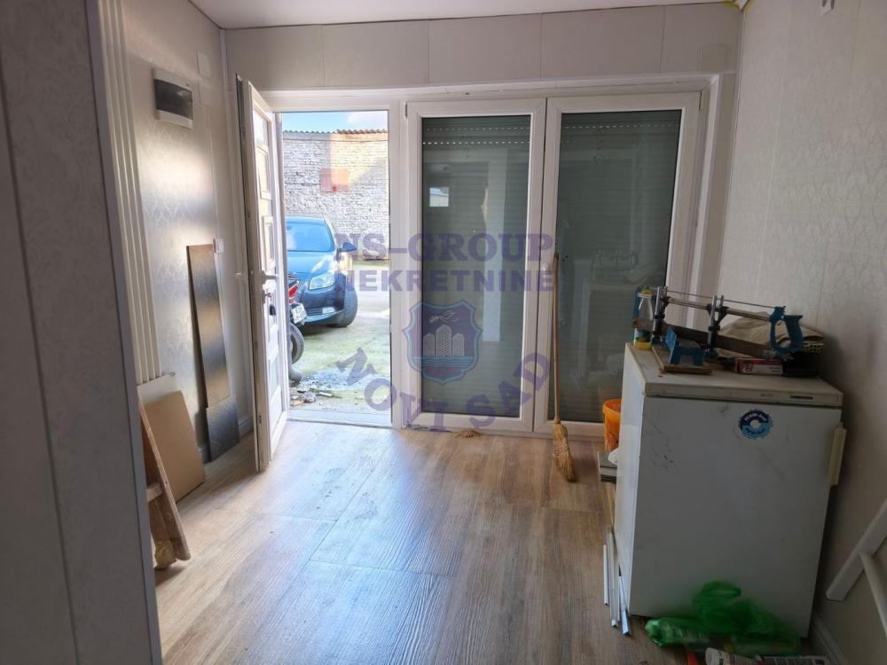 Glavna slika -Prodaja stana, 13m2, Salajka (Partizanska ulica) Novi Sad