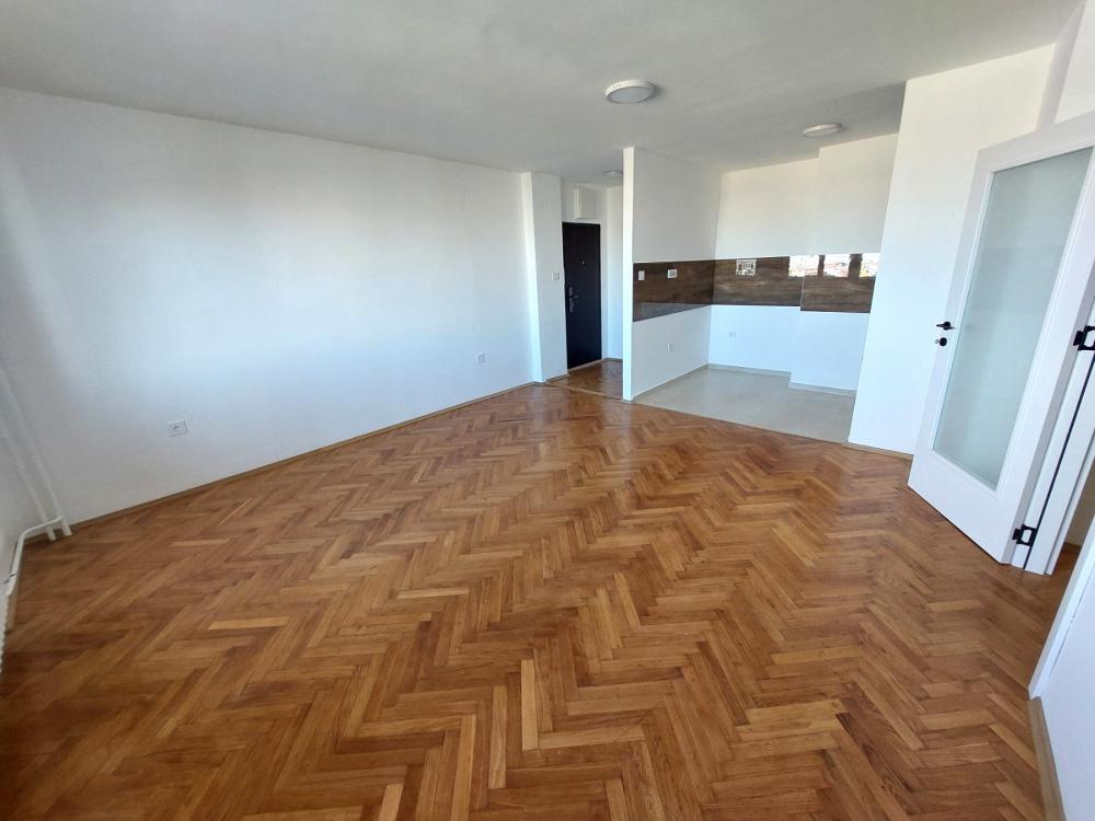 Slika 1 - Stan,NOVI SAD,BULEVAR,kv: 64, € 174500, ID: 1019273