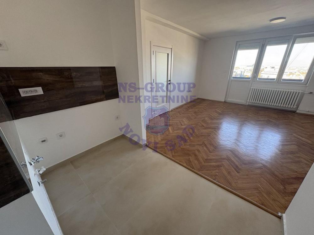 Slika 4 - Kompletno renoviran trosoban stan na Bulevaru!