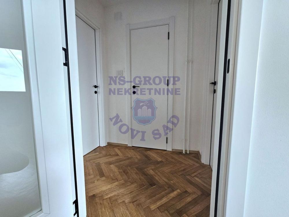 Slika 5 - Kompletno renoviran trosoban stan na Bulevaru!