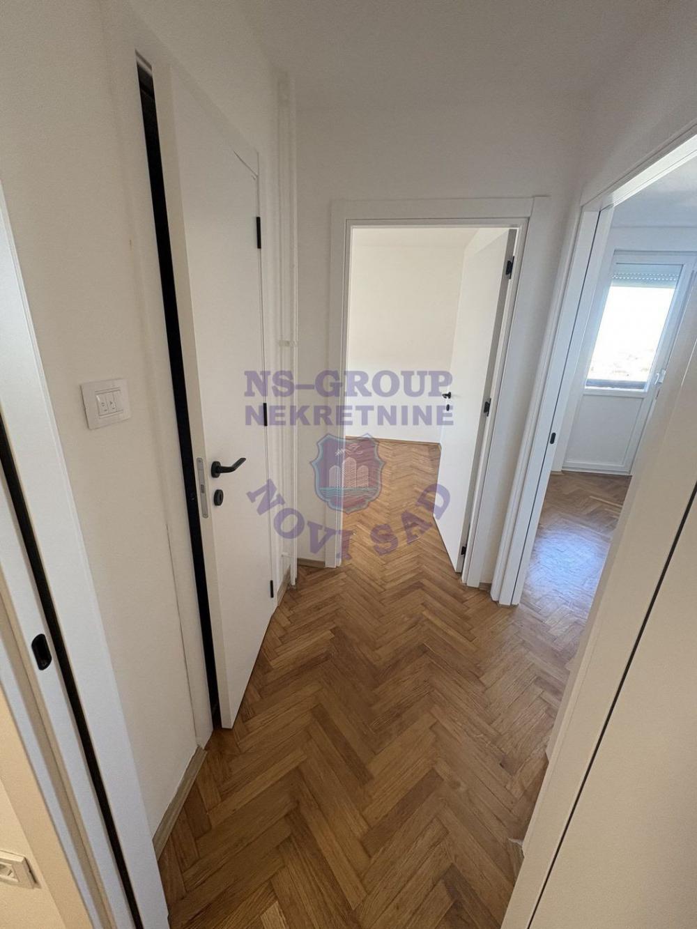 Slika 11 - Kompletno renoviran trosoban stan na Bulevaru!