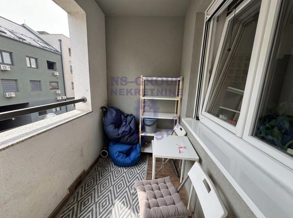 Slika 6 - Trosoban, 61m2, Podbara Novi Sad, sa terasom, ima lift