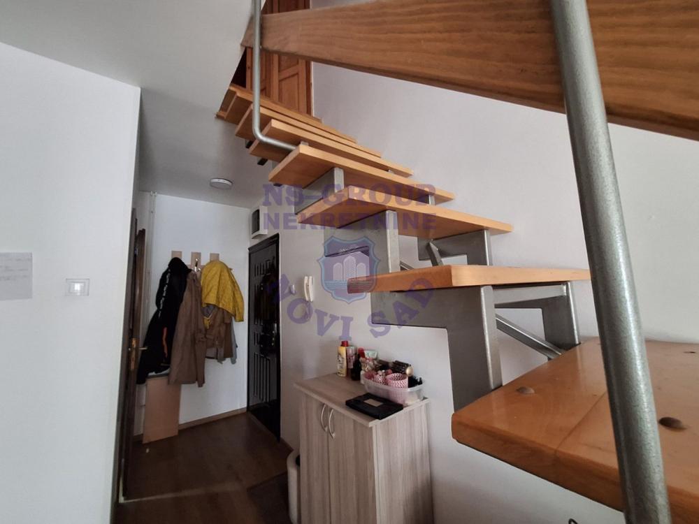 Slika 4 - Jednoiposoban, 40m2, Socijalno Novi Sad, sa terasom