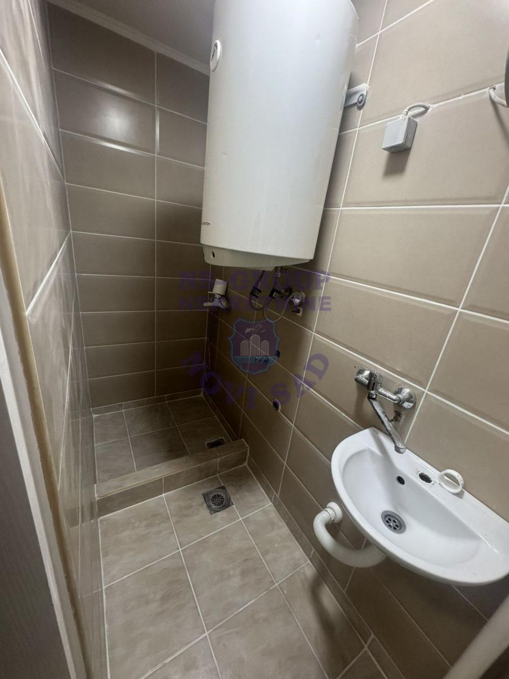 Slika 1 - dvoiposoban 47m2 stara detelinara