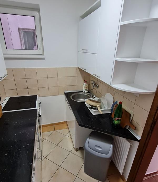 Slika 4 - Savršen stan na izuzetno traženoj lokaciji u neposrednoj blizini Bulevara oslobođenja.