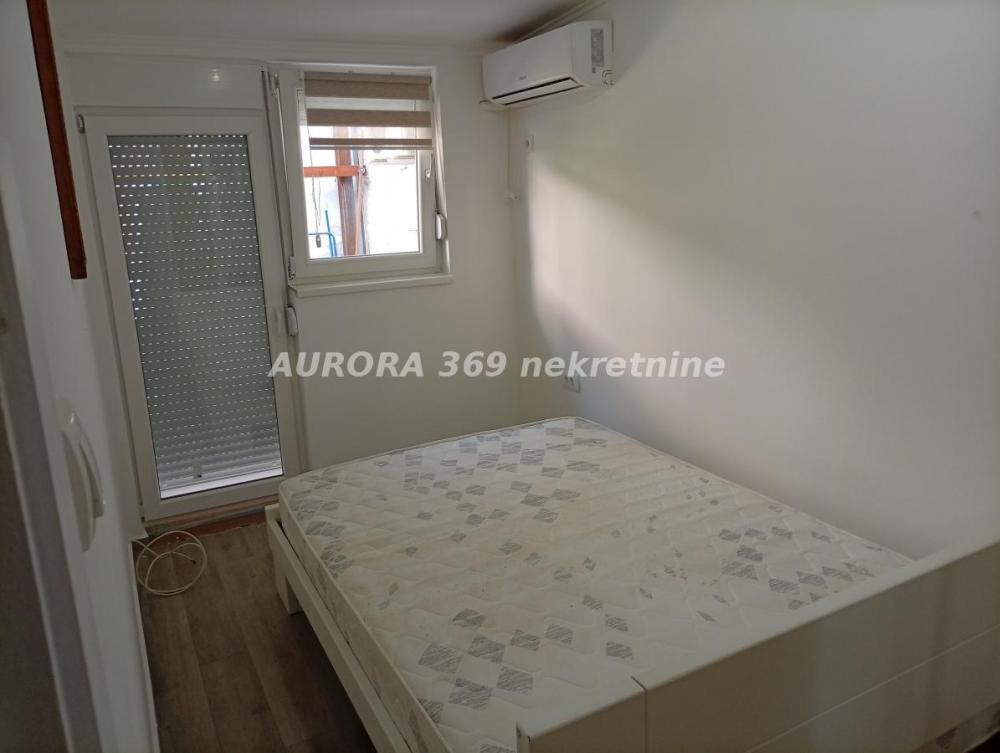 Slika 4 - NOVI SAD, GRBAVICA, JEDNOIPOSOBAN, 31m2, RENOVIRAN