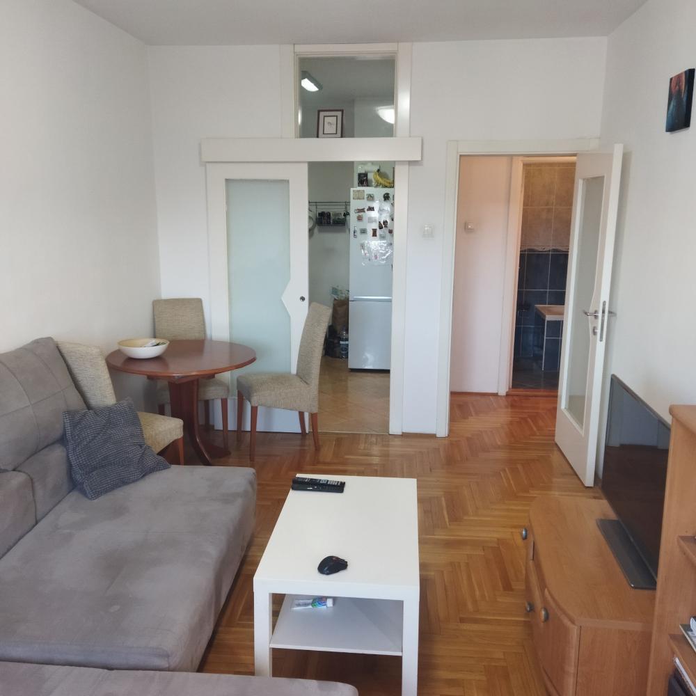 Slika 1 - Dvosoban, 44m2, Lukijana Musickog Novi Sad, sa terasom