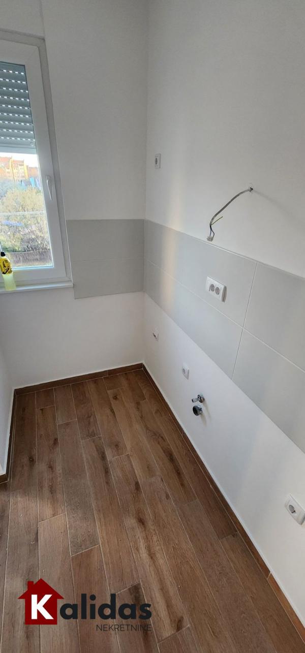 Slika 2 - Stan,PETROVARADIN,PETROVARADIN,kv: 37, € 103000, ID: 1008611