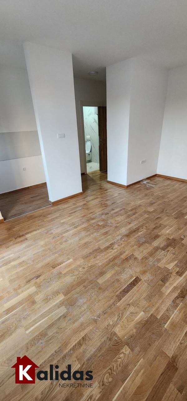 Slika 6 - Stan,PETROVARADIN,PETROVARADIN,kv: 37, € 103000, ID: 1008611