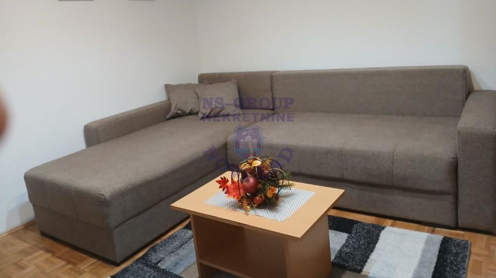 Glavna slika -Odlican jednoiposoban na Novom Naselju!