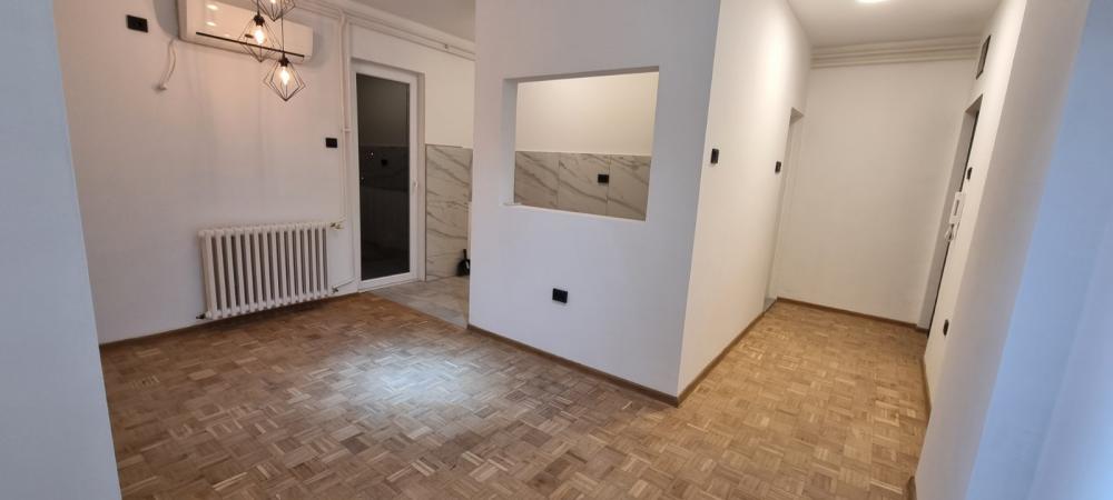 Slika 9 - 565213-Top ponuda na Petrovaradinu- Blok 8. Na odličnoj lokaciji, povoljno.