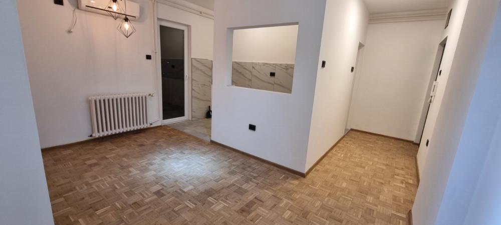 Glavna slika -565213-Top ponuda na Petrovaradinu- Blok 8. Na odličnoj lokaciji, povoljno.