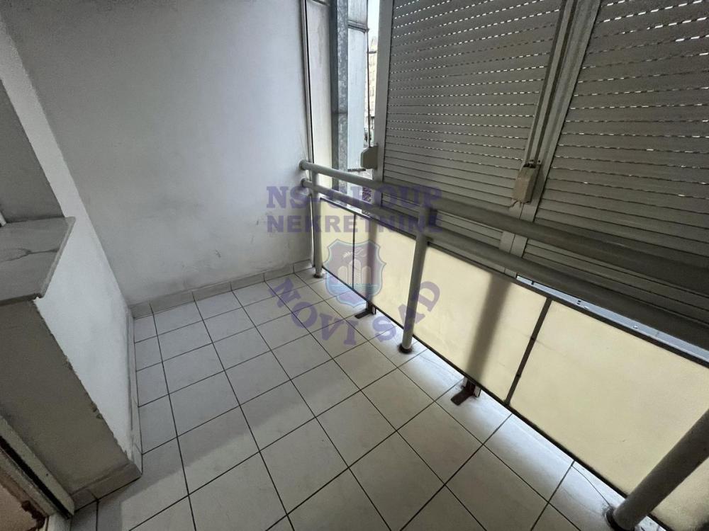 Slika 5 - Odlican jednosoban stan u Centru!