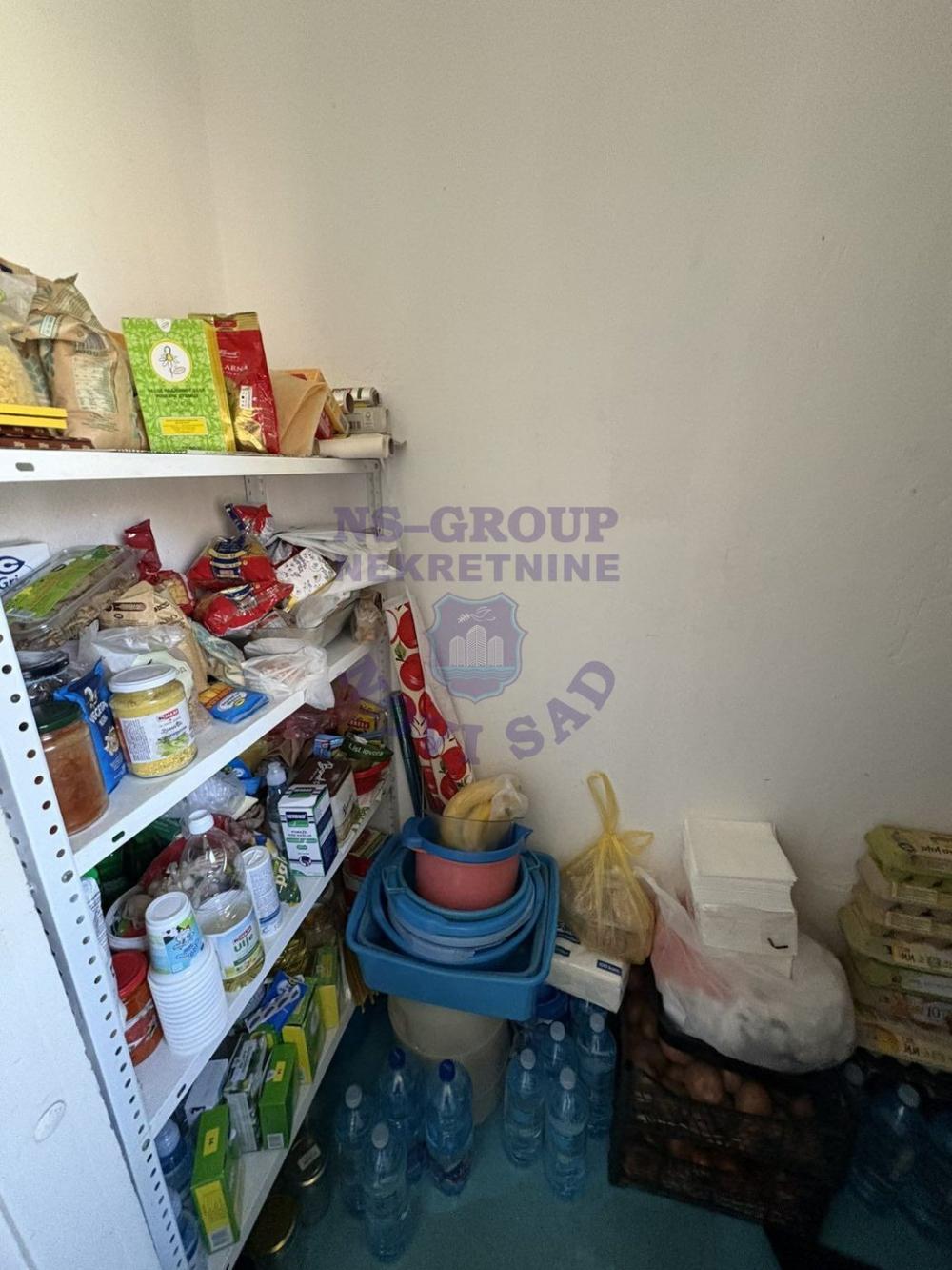 Slika 6 - Trosoban, 69m2, Novo naselje Novi Sad, sa terasom