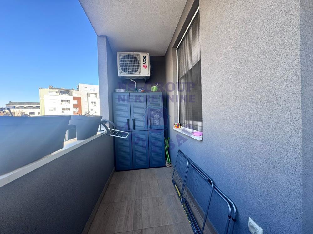 Slika 7 - Trosoban, 61m2, Podbara Novi Sad, sa terasom, ima lift