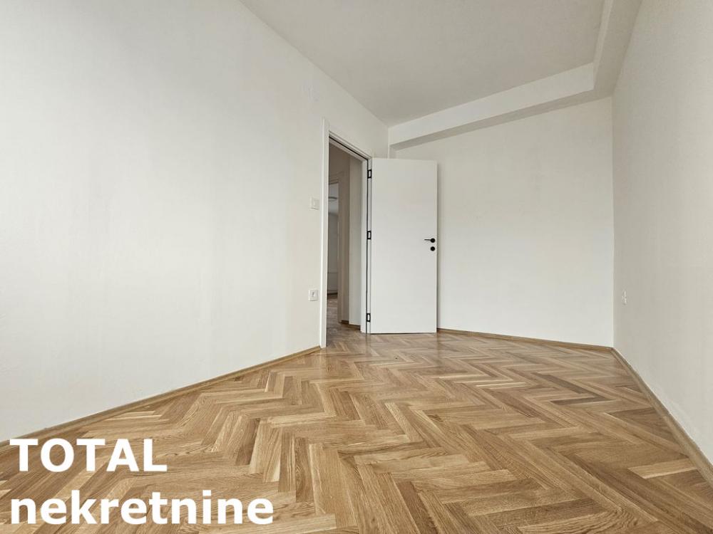 Slika 8 - Stan,NOVI SAD,BULEVAR,kv: 64.00, € 169500, ID: 1102356