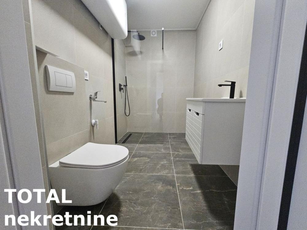 Slika 10 - Stan,NOVI SAD,BULEVAR,kv: 64.00, € 169500, ID: 1102356