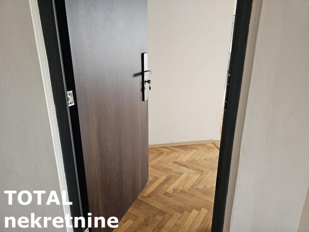 Slika 9 - Stan,NOVI SAD,BULEVAR,kv: 64.00, € 169500, ID: 1102356