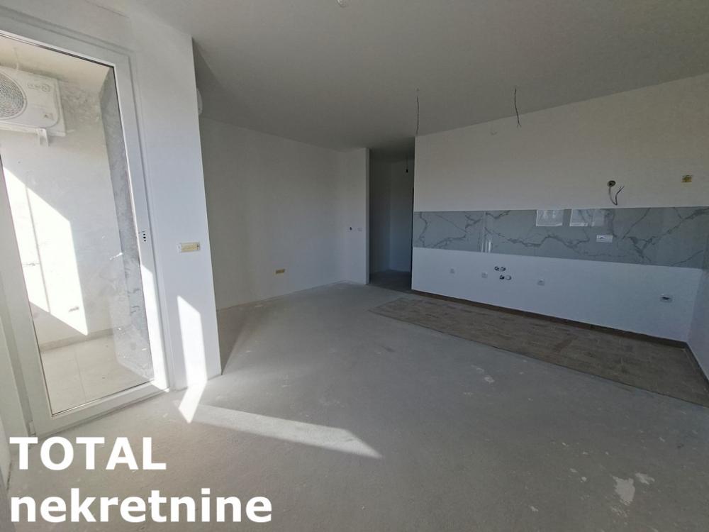 Slika 4 - Stan,PETROVARADIN,MISELUK,kv: 30.00, € 70000, ID: 1102331