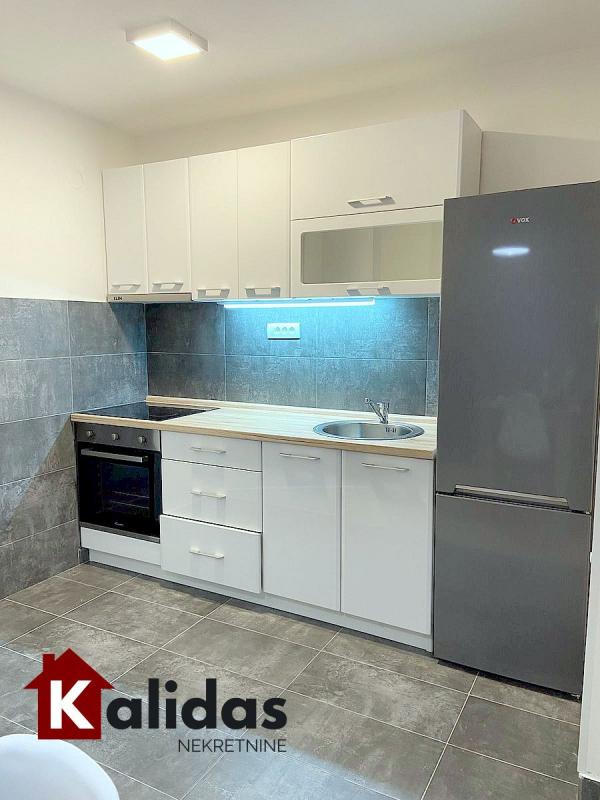 Slika 3 - Stan,NOVI SAD,BULEVAR,kv: 33, € 118960, ID: 1008615