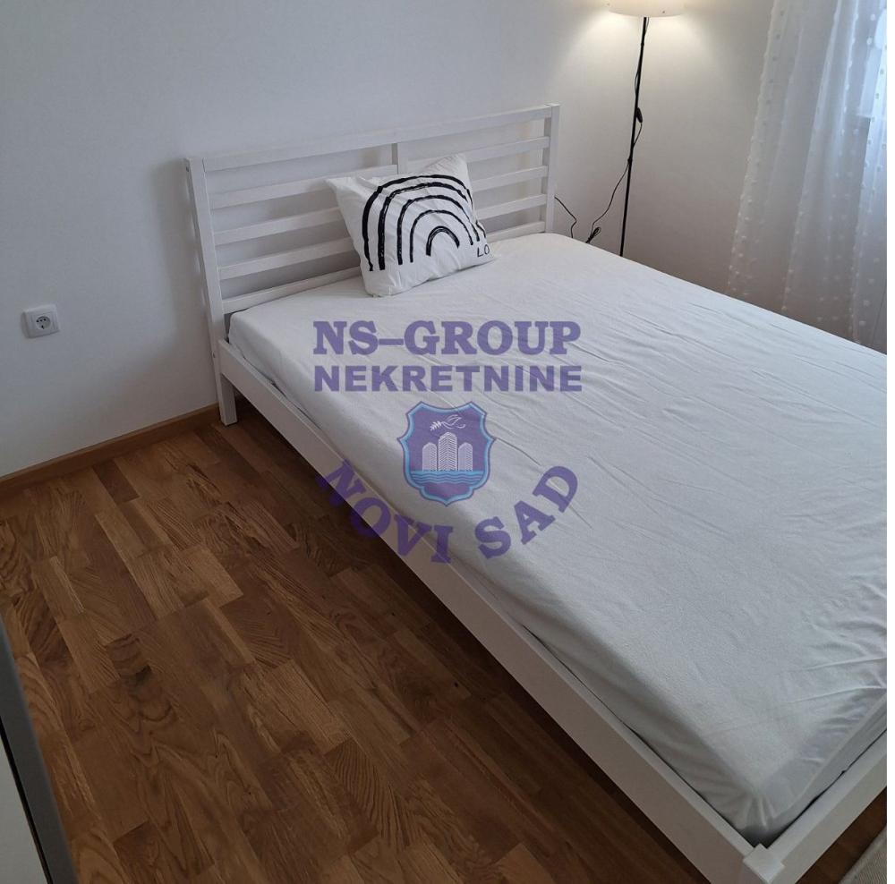 Slika 4 - Dvosoban, 34m2, Petrovaradin Novi Sad, sa terasom, ima lift