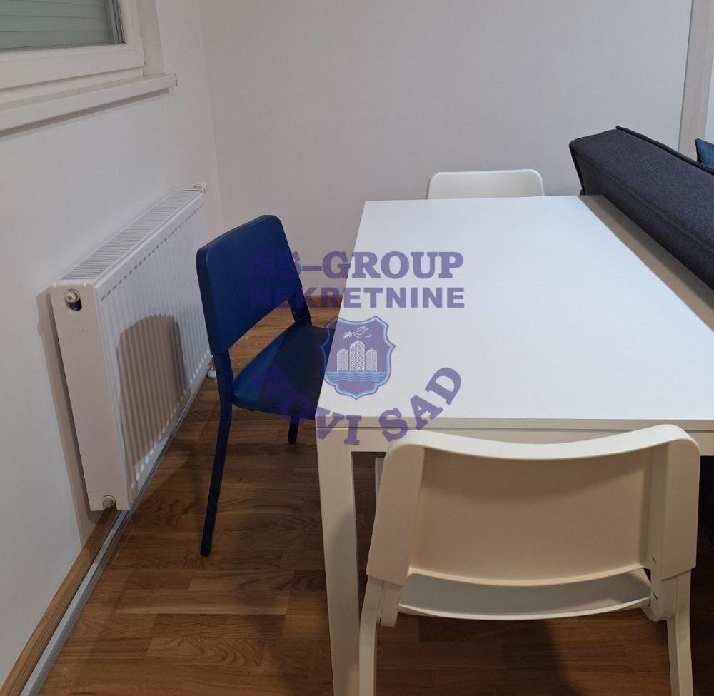 Slika 5 - Dvosoban, 34m2, Petrovaradin Novi Sad, sa terasom, ima lift