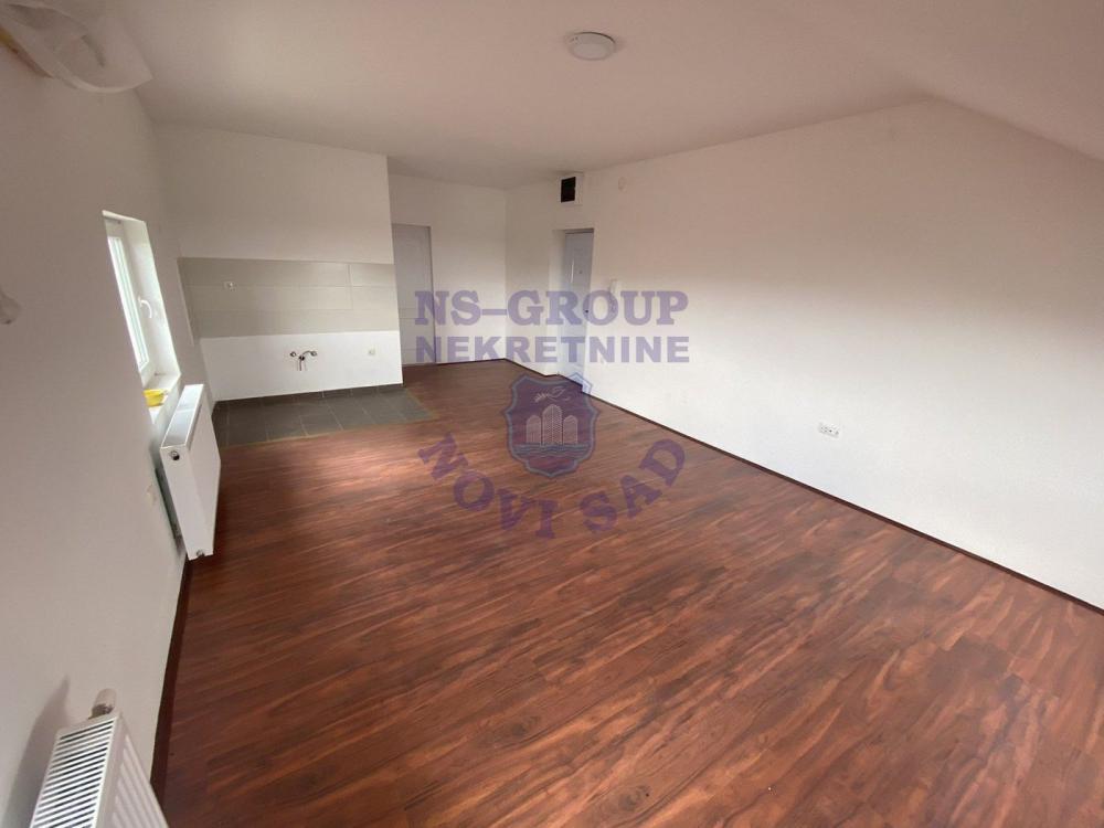 Glavna slika -Klisa. Nov dvosoban komforan stan. Š. 548782