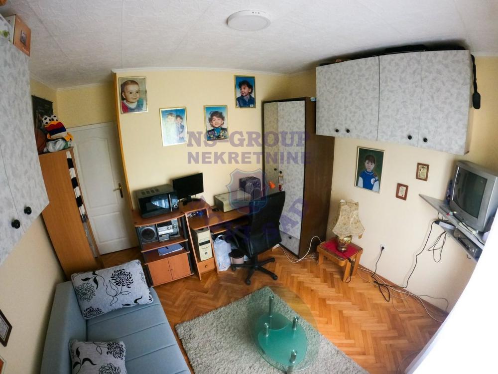 Slika 2 - Dvosoban stan na Satelitu. 456520