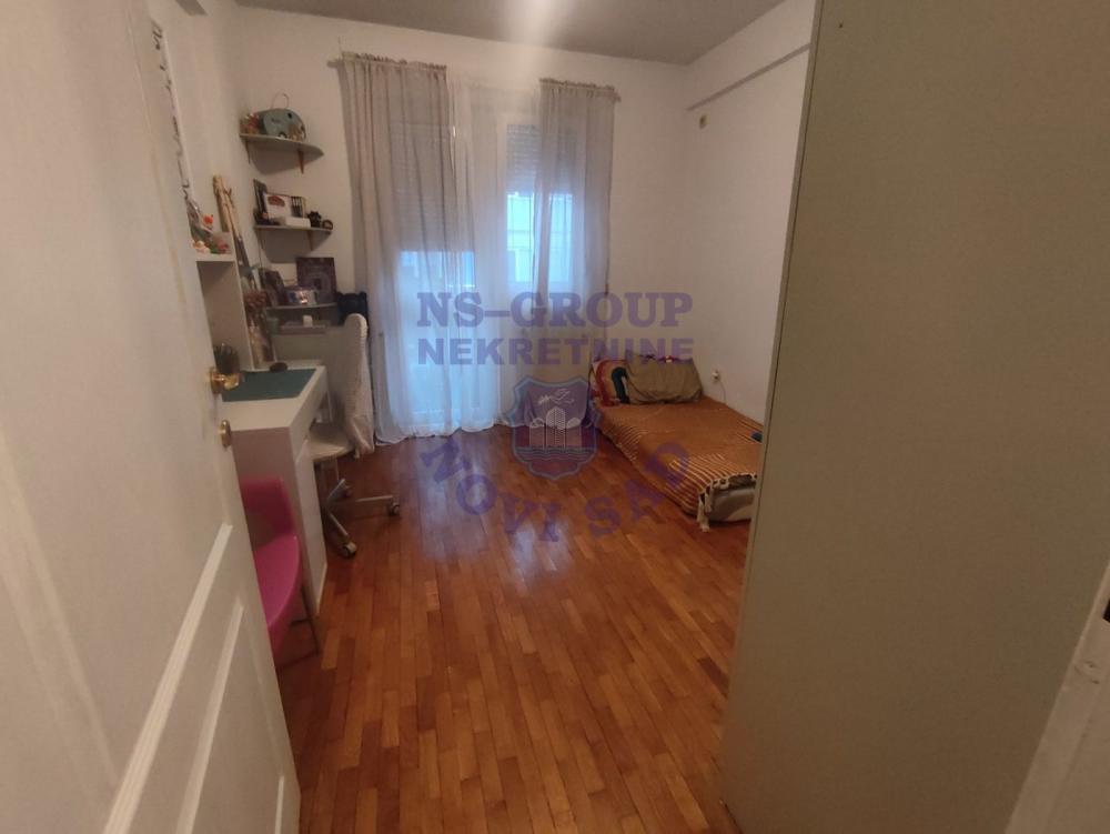 Slika 3 - Odlican cetvorosoban stan na Grbavici