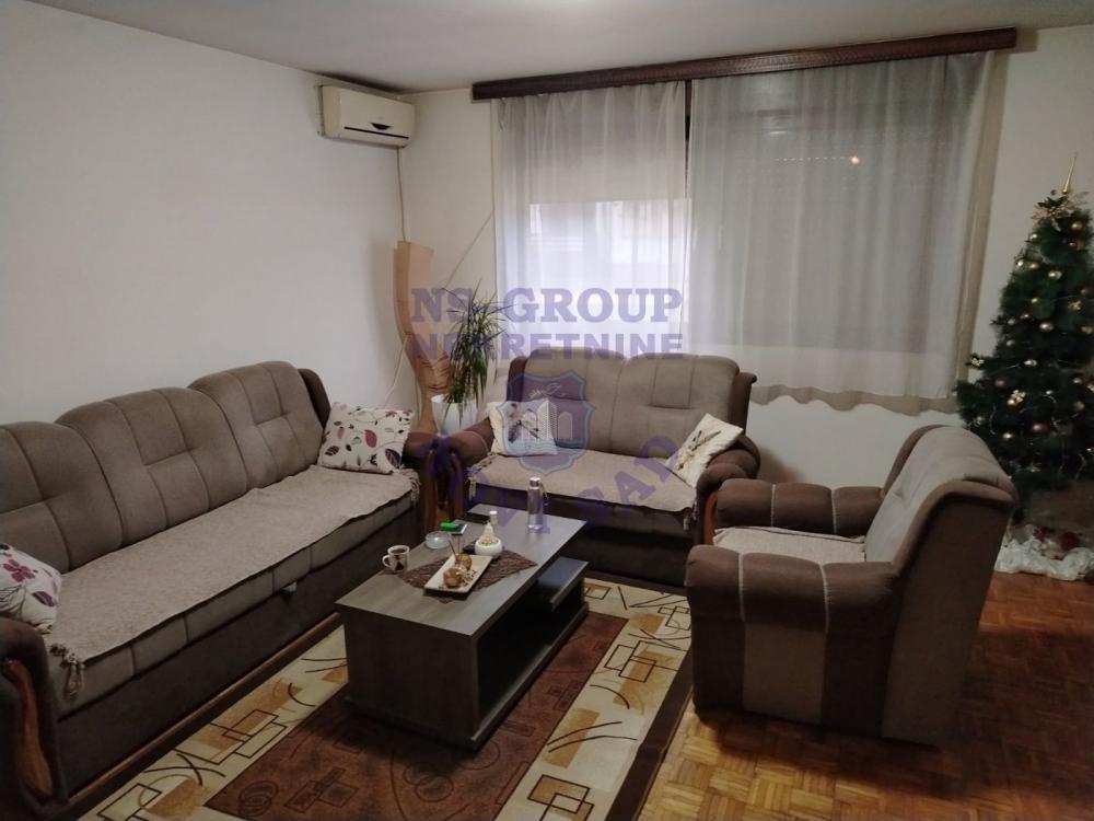 Glavna slika -Uknjižena nekretnina na lepoj lokaciji u Temerinu. 564328