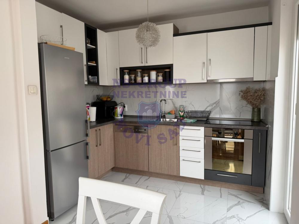 Slika 4 - Četvorosoban, 84m2, sa terasom, ima lift