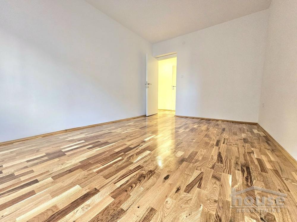 Slika 4 - Stan,NOVI SAD,CARA DUŠANA,kv: 43.00, € 126000, ID: 1065509