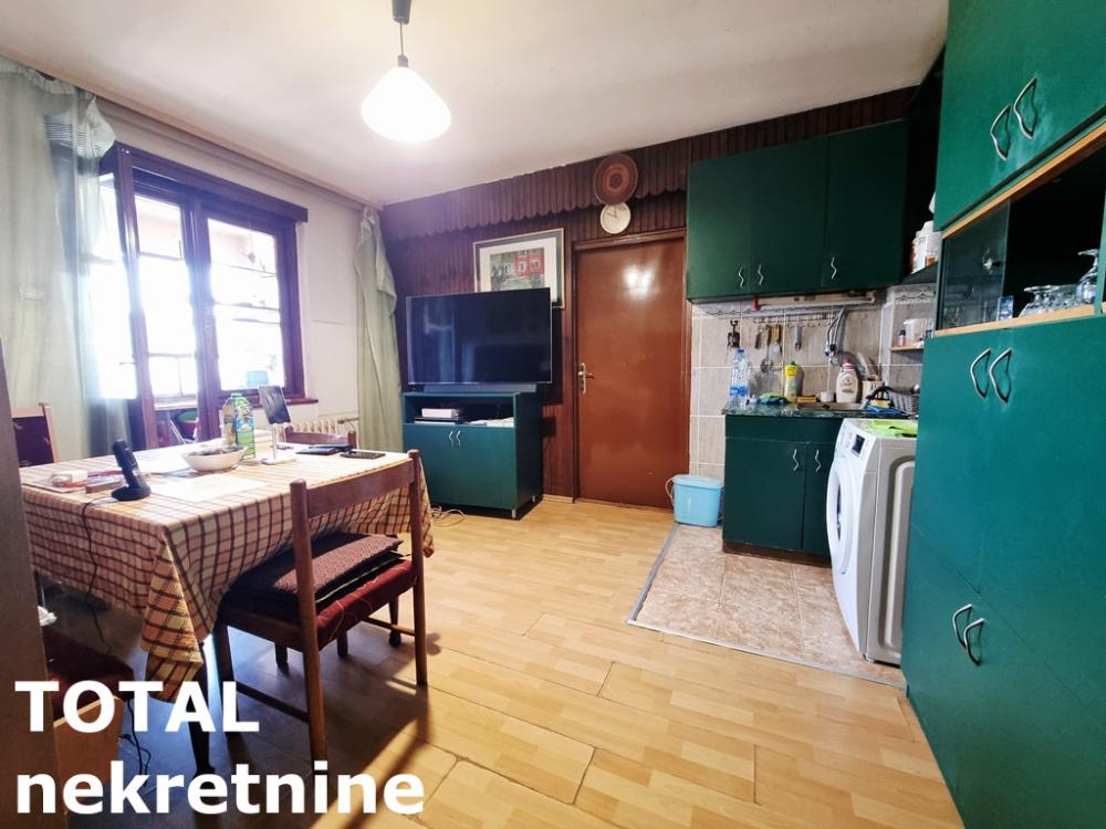 Slika 2 - Stan,NOVI SAD,CENTAR,kv: 54.00, € 140000, ID: 1102346