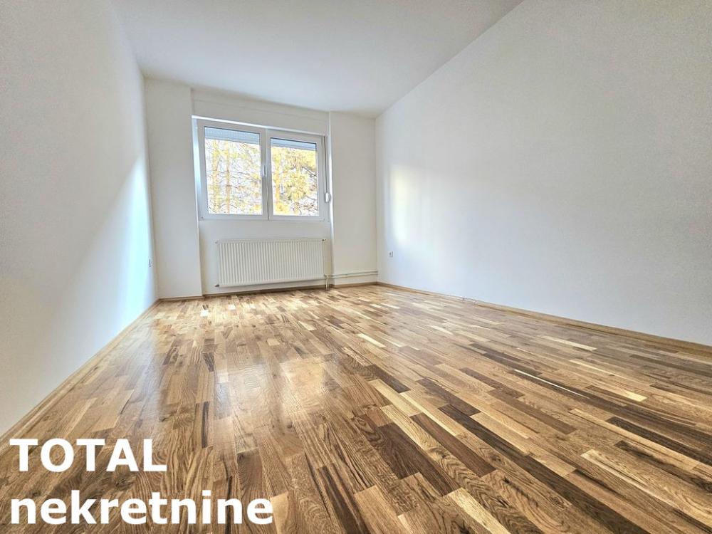 Slika 4 - Stan,NOVI SAD,CARA DUSANA,kv: 43.00, € 126000, ID: 1102357